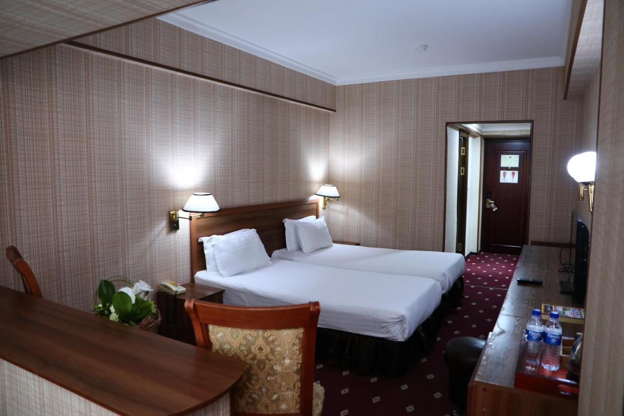 Le Grande Plaza Hotel Tașkent Exterior foto