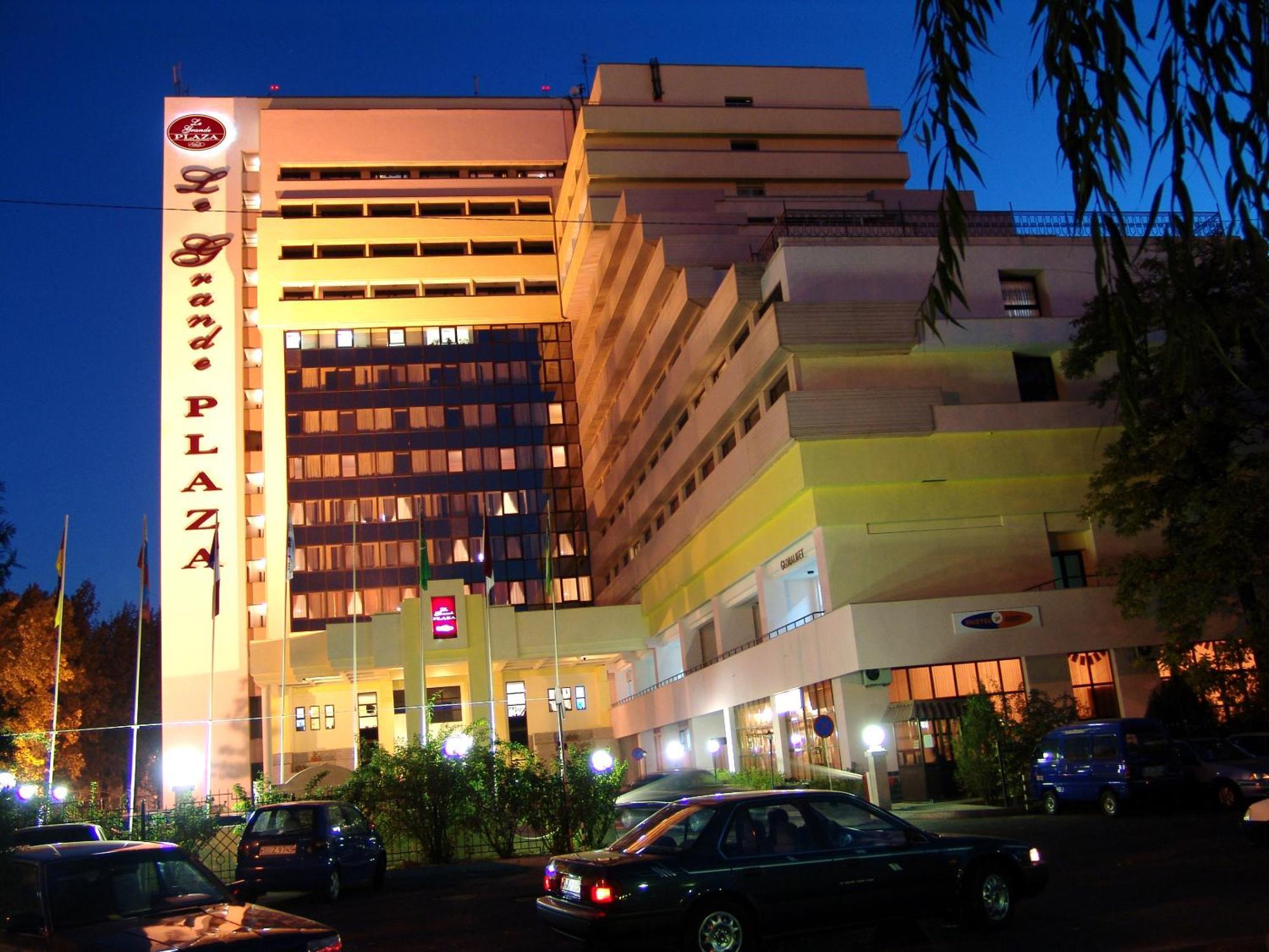 Le Grande Plaza Hotel Tașkent Exterior foto