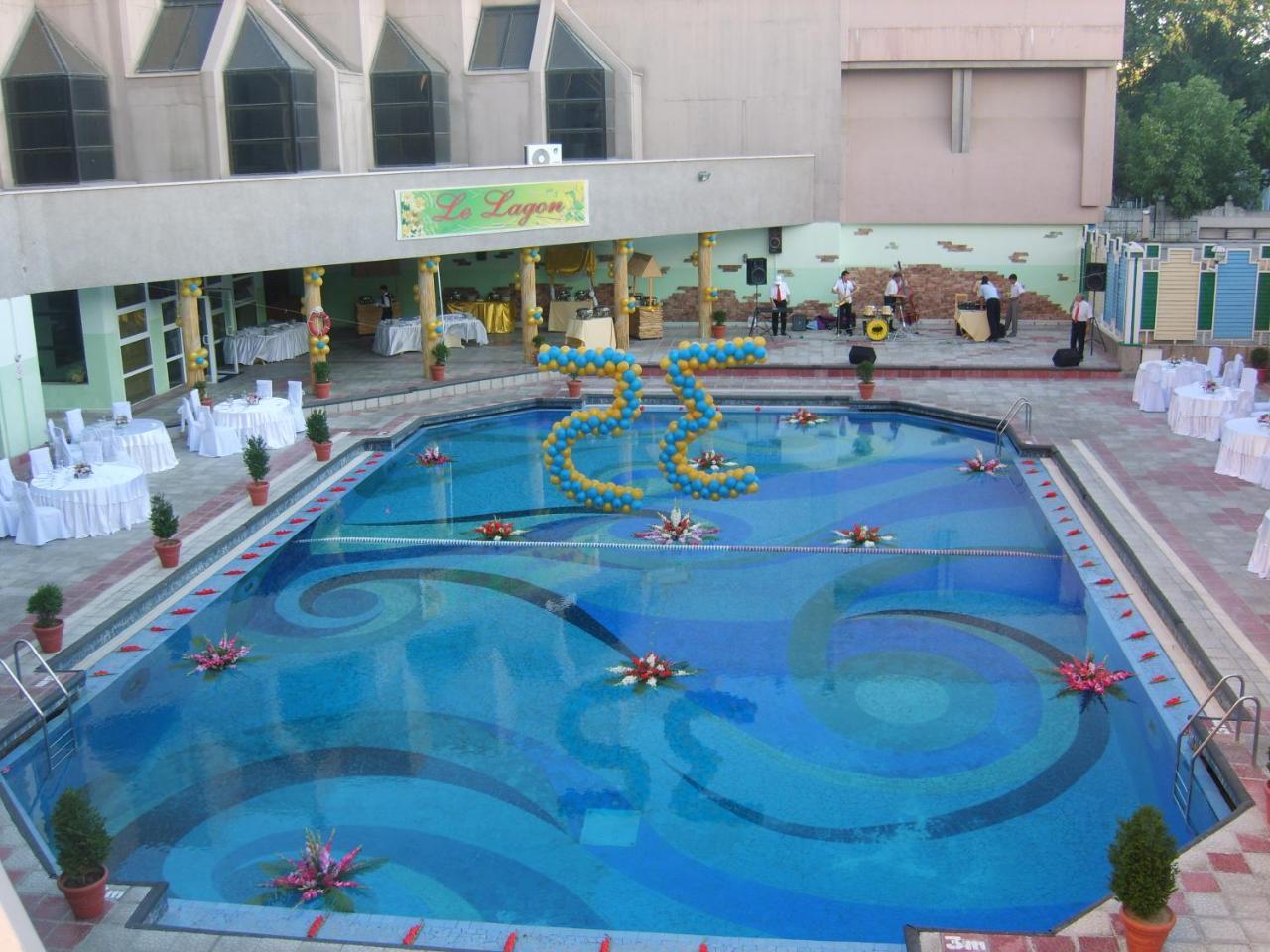 Le Grande Plaza Hotel Tașkent Exterior foto